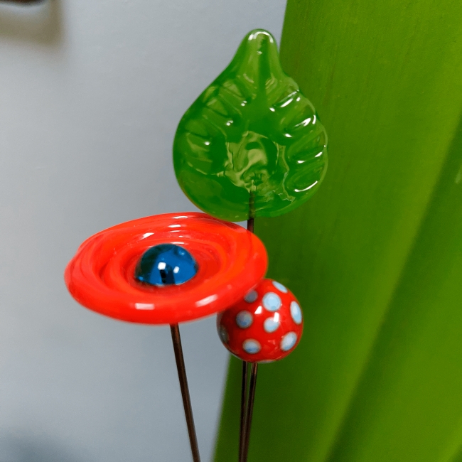 Lot de 3 tiges - 1 fleur  1 feuille  1 bouton